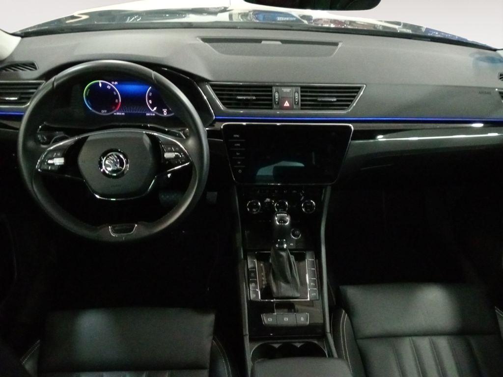 Skoda Superb 1.4 TSI iV P-HEV L&K DSG 160 kW (218 CV) - 3