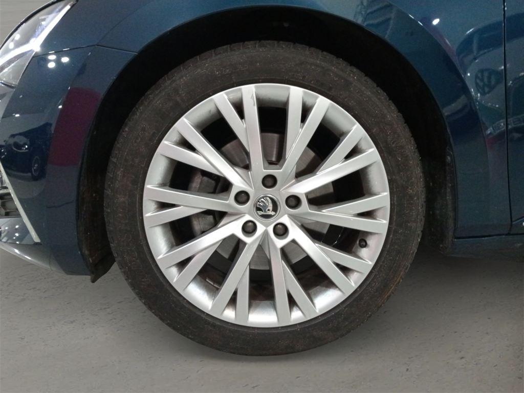 Skoda Superb 1.4 TSI iV P-HEV L&K DSG 160 kW (218 CV) - 7