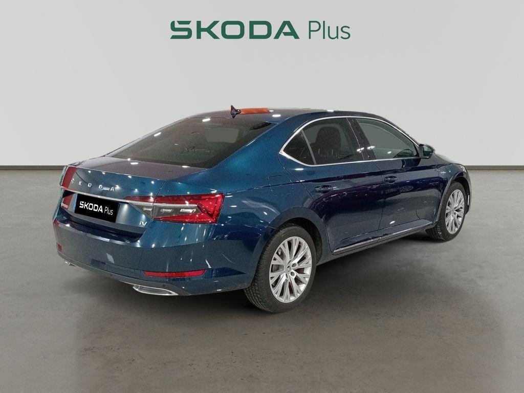 Skoda Superb 1.4 TSI iV P-HEV L&K DSG 160 kW (218 CV) - 11