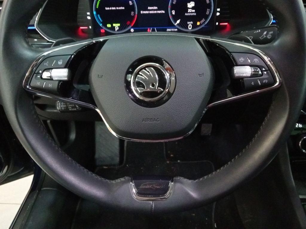 Skoda Superb 1.4 TSI iV P-HEV L&K DSG 160 kW (218 CV) - 16