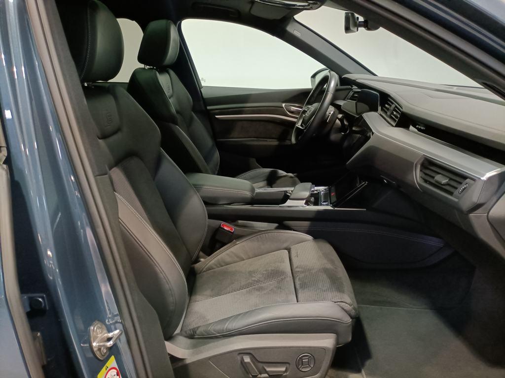 Audi e-tron Sportback S line 50 quattro 230 kW (313 CV) - 4