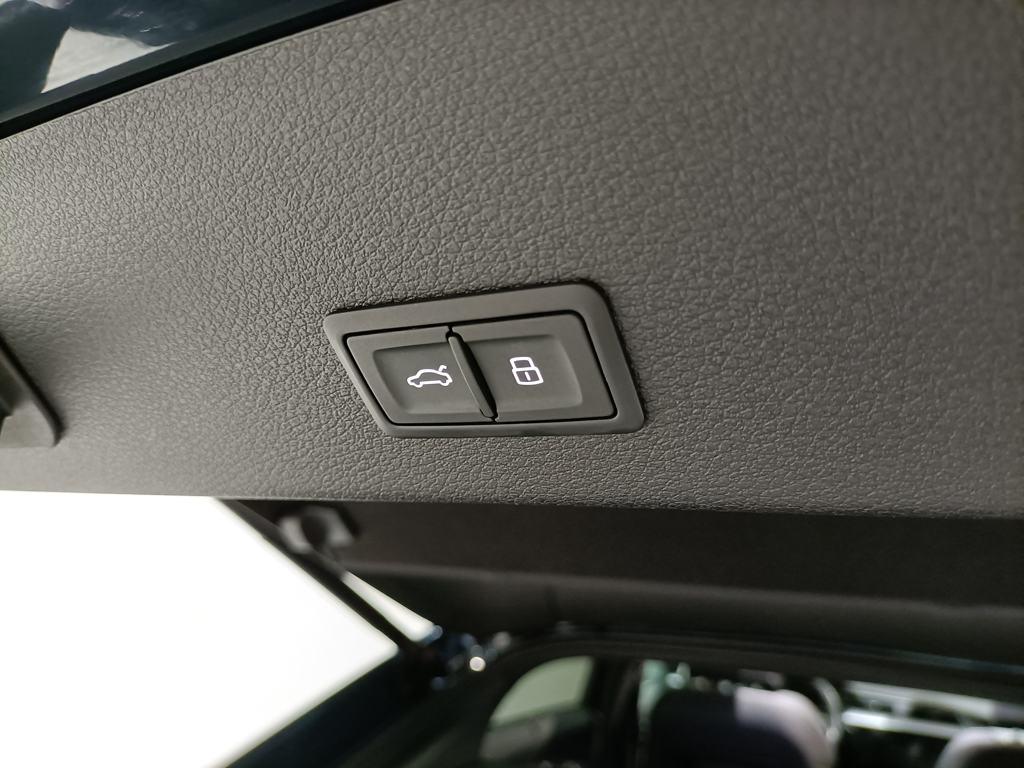 Audi e-tron Sportback S line 50 quattro 230 kW (313 CV) - 17