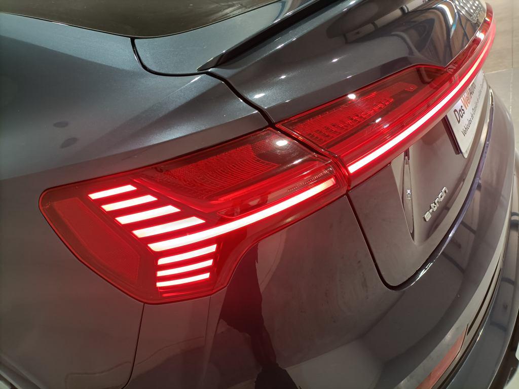 Audi e-tron Sportback S line 50 quattro 230 kW (313 CV) - 19