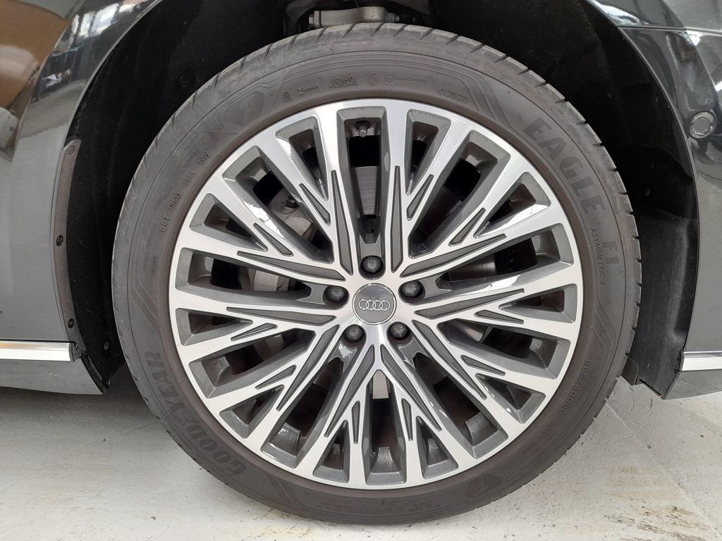 Audi A8 55 TFSI quattro 250 kW (340 CV) tiptronic - 7