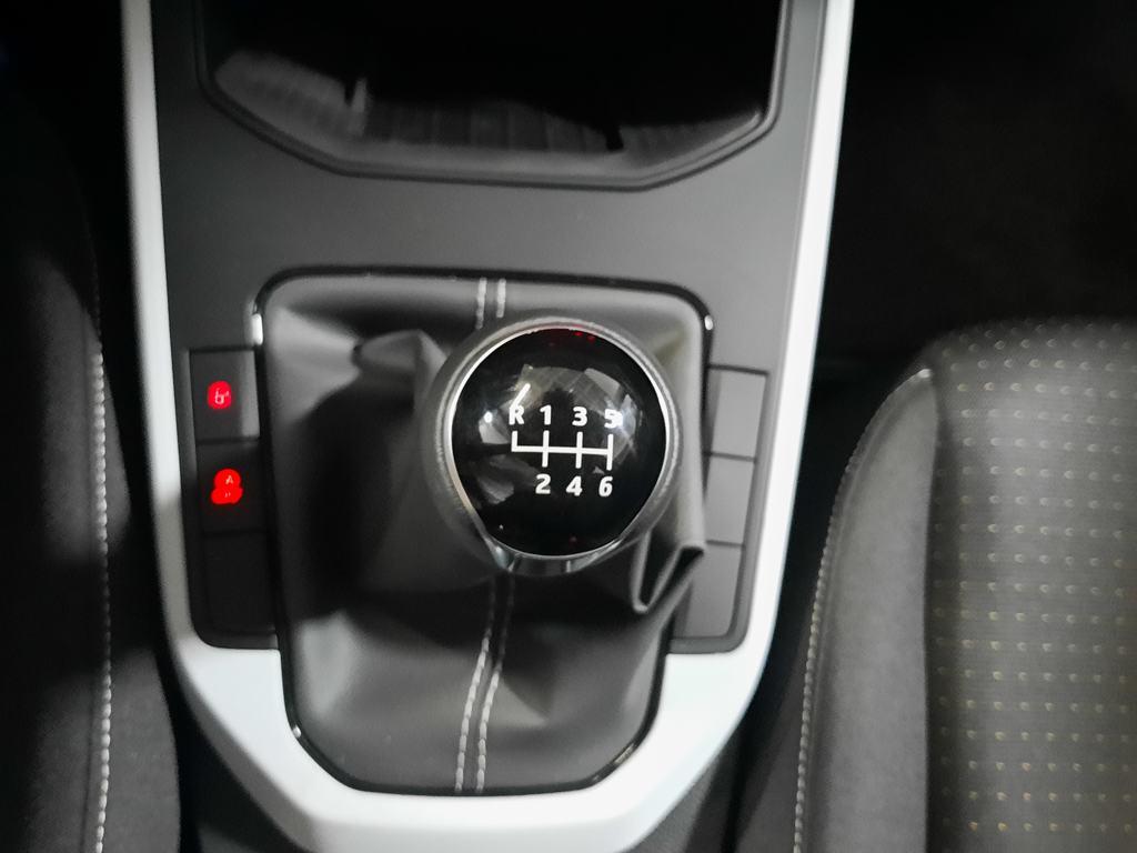 SEAT Arona 1.0 TSI Style XM 81 kW (110 CV) - 16