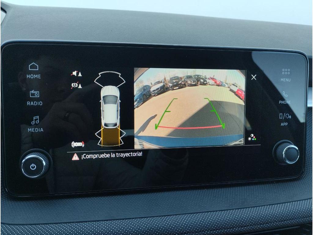 Skoda Fabia 1.0 TSI Selection 70 kW (95 CV) - 10