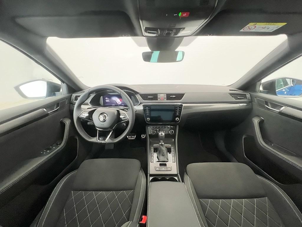 Skoda Superb Combi 1.4 TSI iV P-HEV SportLine DSG 160 kW (218 CV) - 3