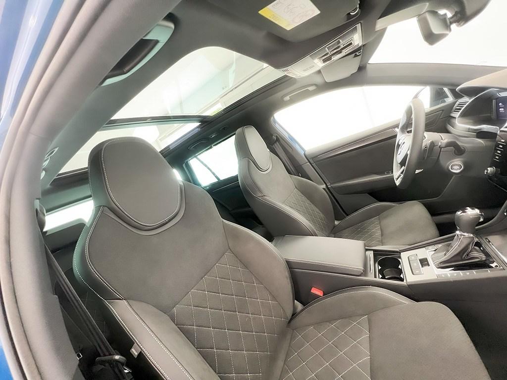 Skoda Superb Combi 1.4 TSI iV P-HEV SportLine DSG 160 kW (218 CV) - 13