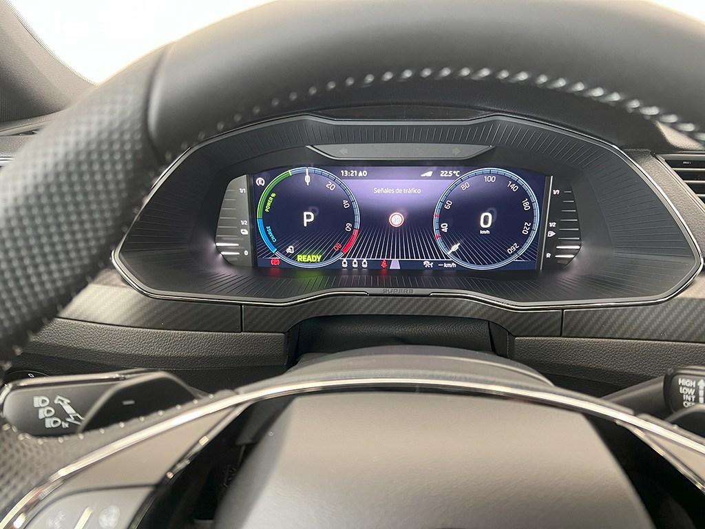 Skoda Superb Combi 1.4 TSI iV P-HEV SportLine DSG 160 kW (218 CV) - 16