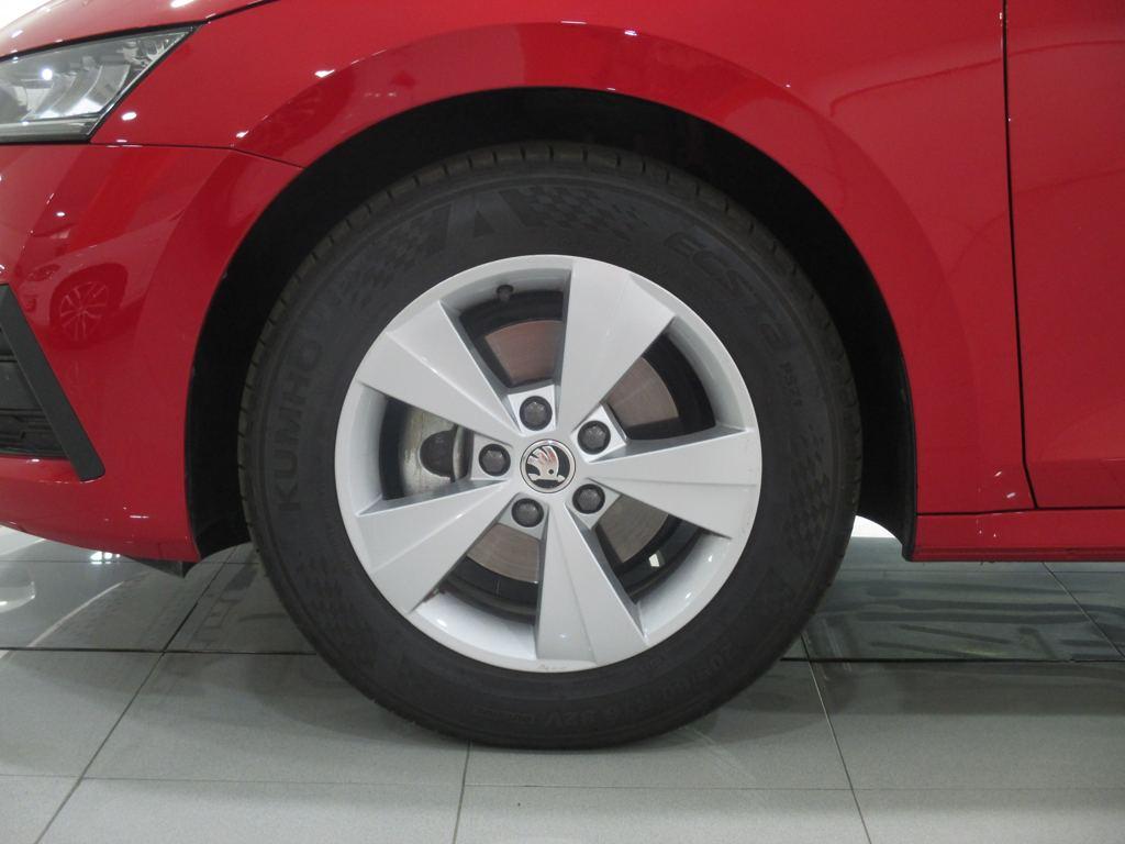 Skoda Octavia 1.0 TSI mHEV Ambition Plus DSG 81 kW (110 CV) - 7