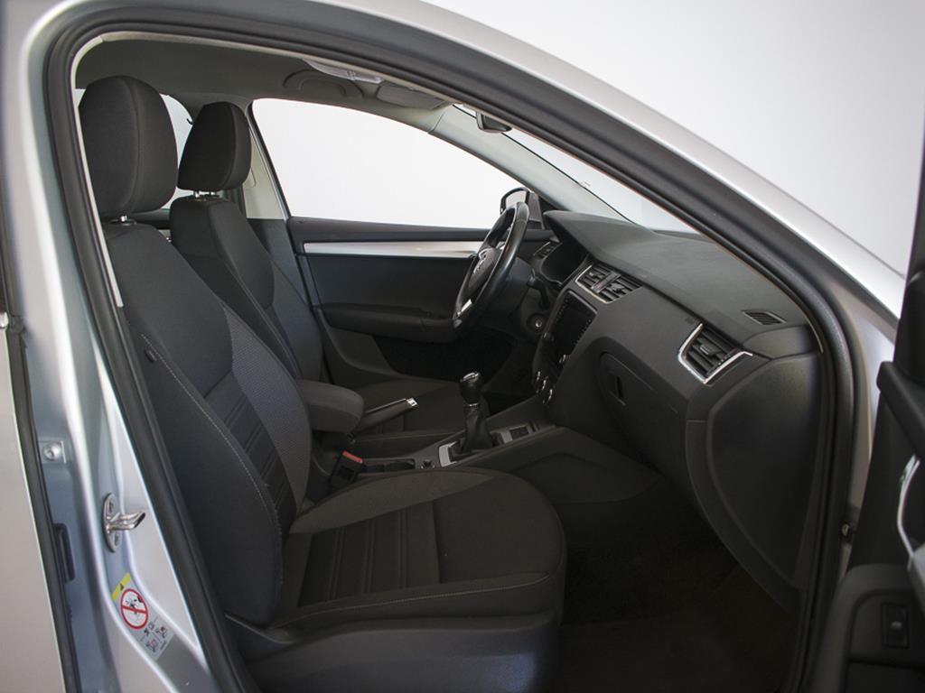 Skoda Octavia Combi 1.6 TDI Ambition 85 kW (115 CV) - 4