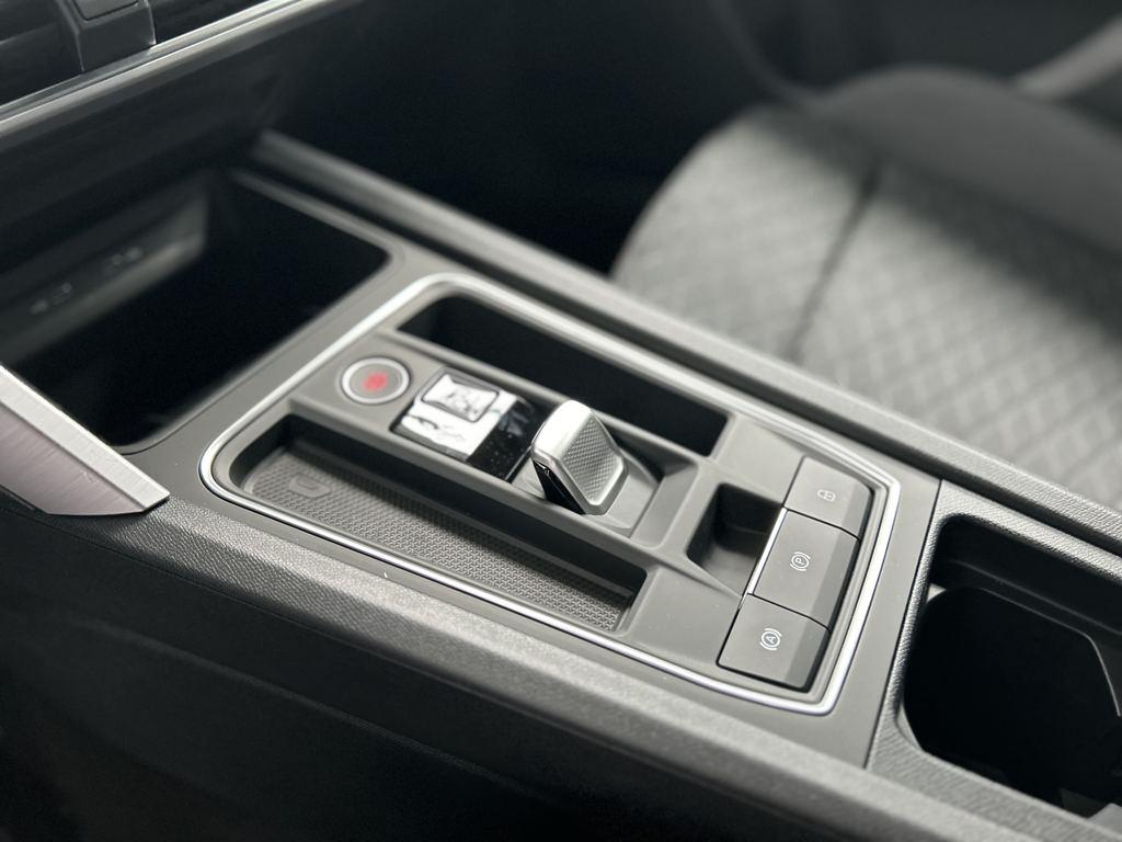 SEAT Leon ST 1.5 eTSI S&S FR Special Edition DSG 110 kW (150 CV) - 9