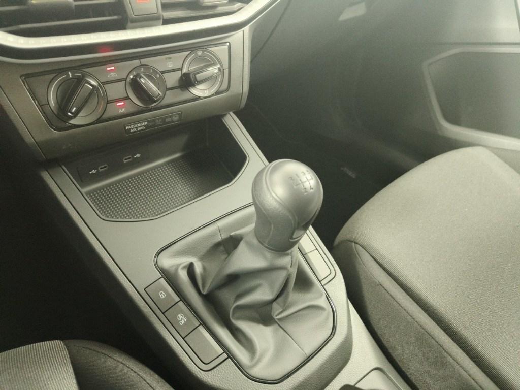 SEAT Arona 1.0 TSI Reference XM 70 kW (95 CV) - 13