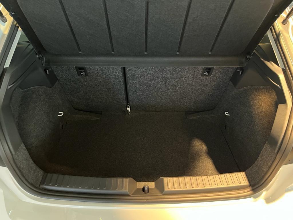 SEAT Ibiza 1.0 MPI Reference XL 59 kW (80 CV) - 6