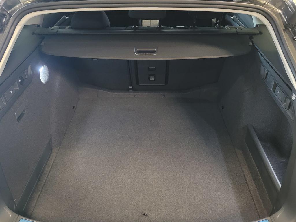 Skoda Superb Combi 1.5 TSI m-HEV Selection DSG 110 kW (150 CV) - 6