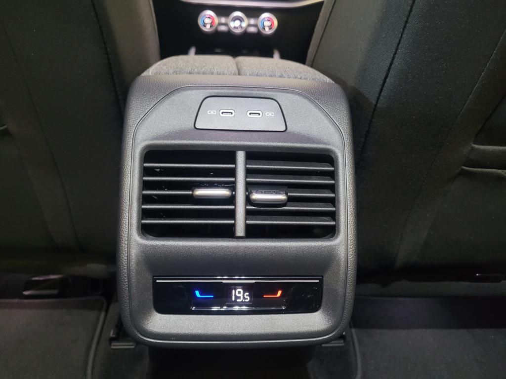 Skoda Superb Combi 1.5 TSI m-HEV Selection DSG 110 kW (150 CV) - 13