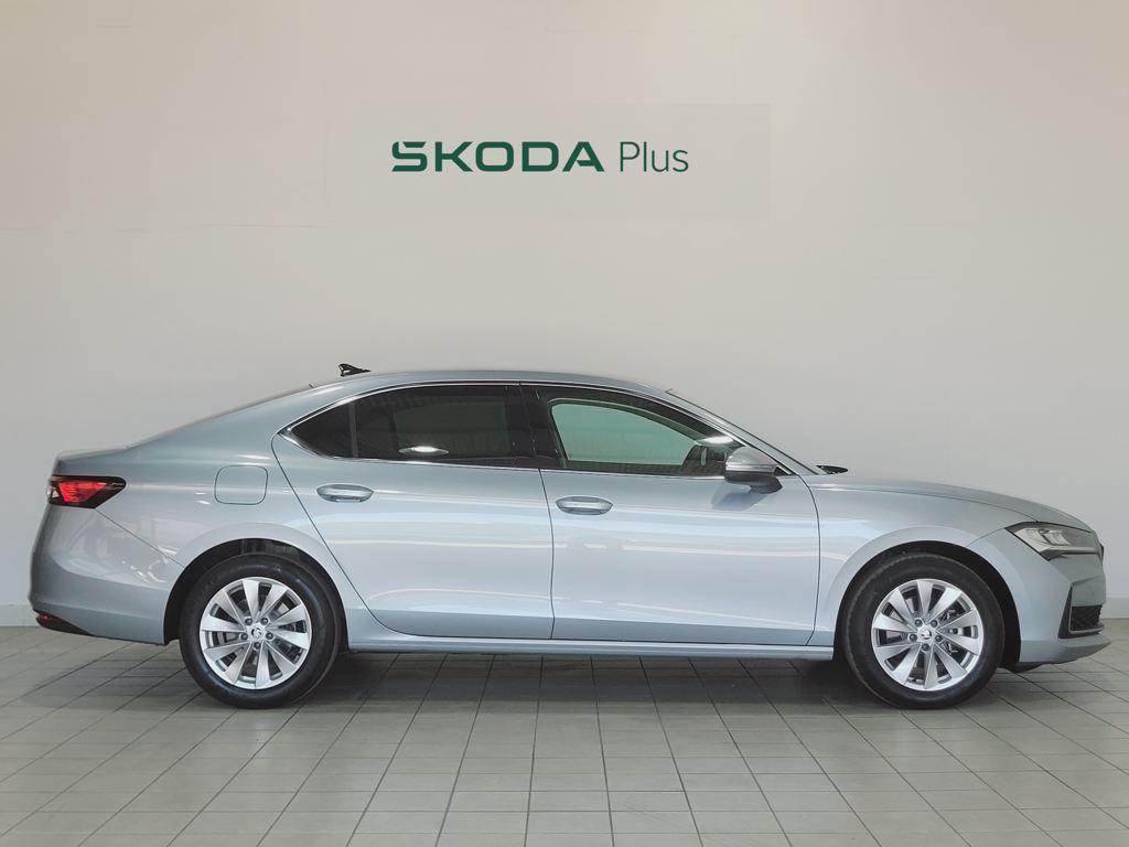Skoda Superb 2.0 TDI Selection DSG 110 kW (150 CV) - 2