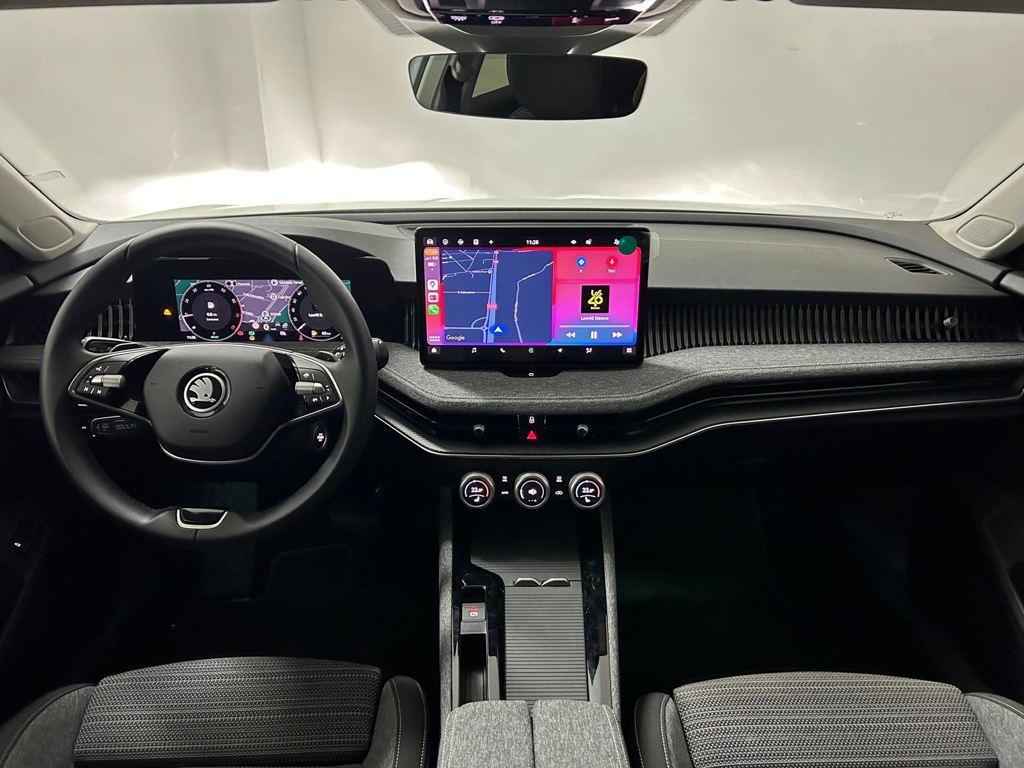 Skoda Superb Combi 1.5 TSI m-HEV Selection DSG 110 kW (150 CV) - 3