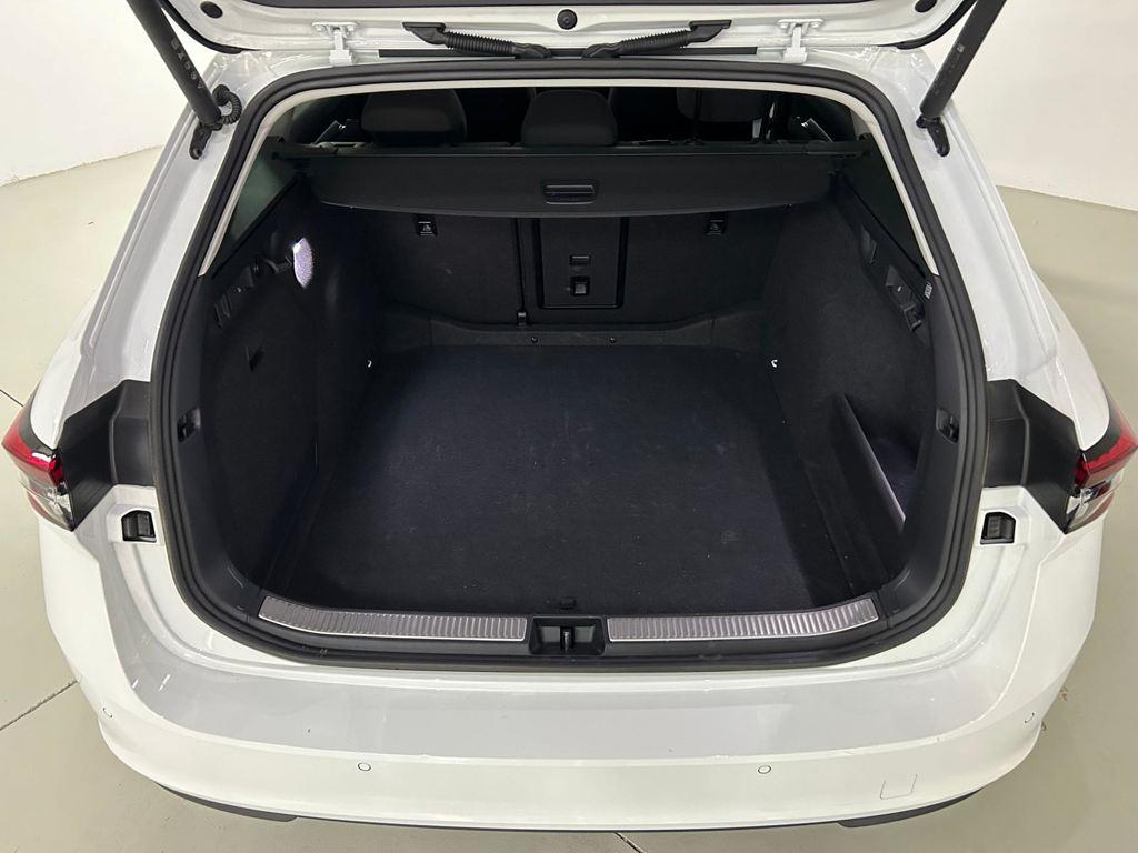 Skoda Superb Combi 1.5 TSI m-HEV Selection DSG 110 kW (150 CV) - 6