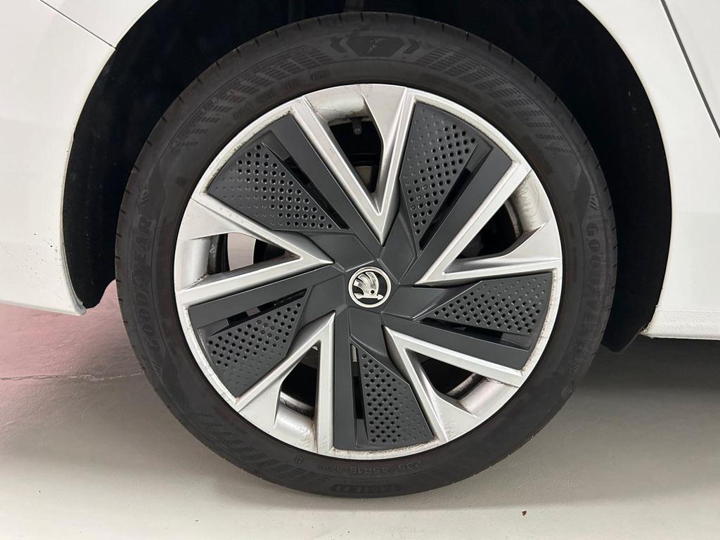 Skoda Superb Combi 1.5 TSI m-HEV Selection DSG 110 kW (150 CV) - 7