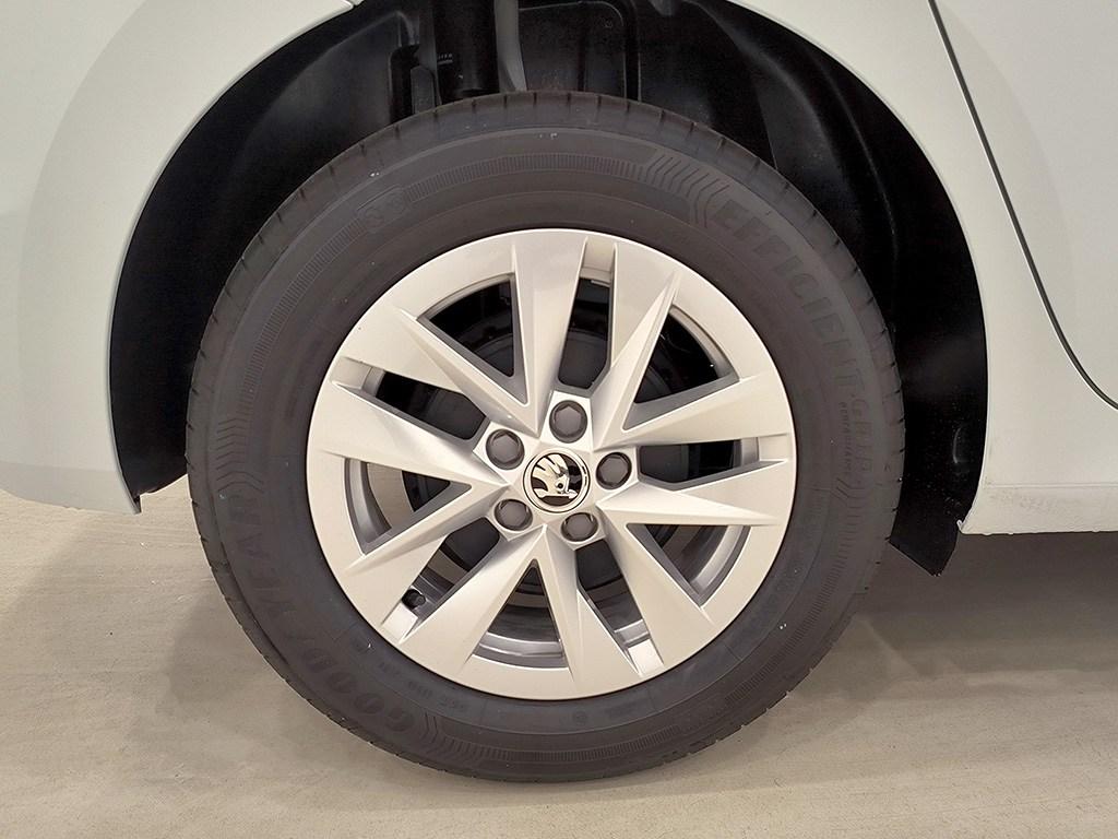 Skoda Fabia 1.0 TSI Selection 70 kW (95 CV) - 7