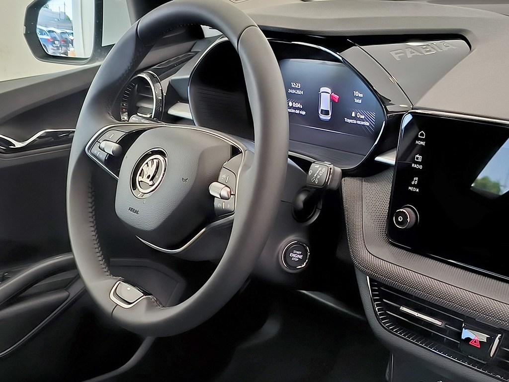 Skoda Fabia 1.0 TSI Selection 70 kW (95 CV) - 14