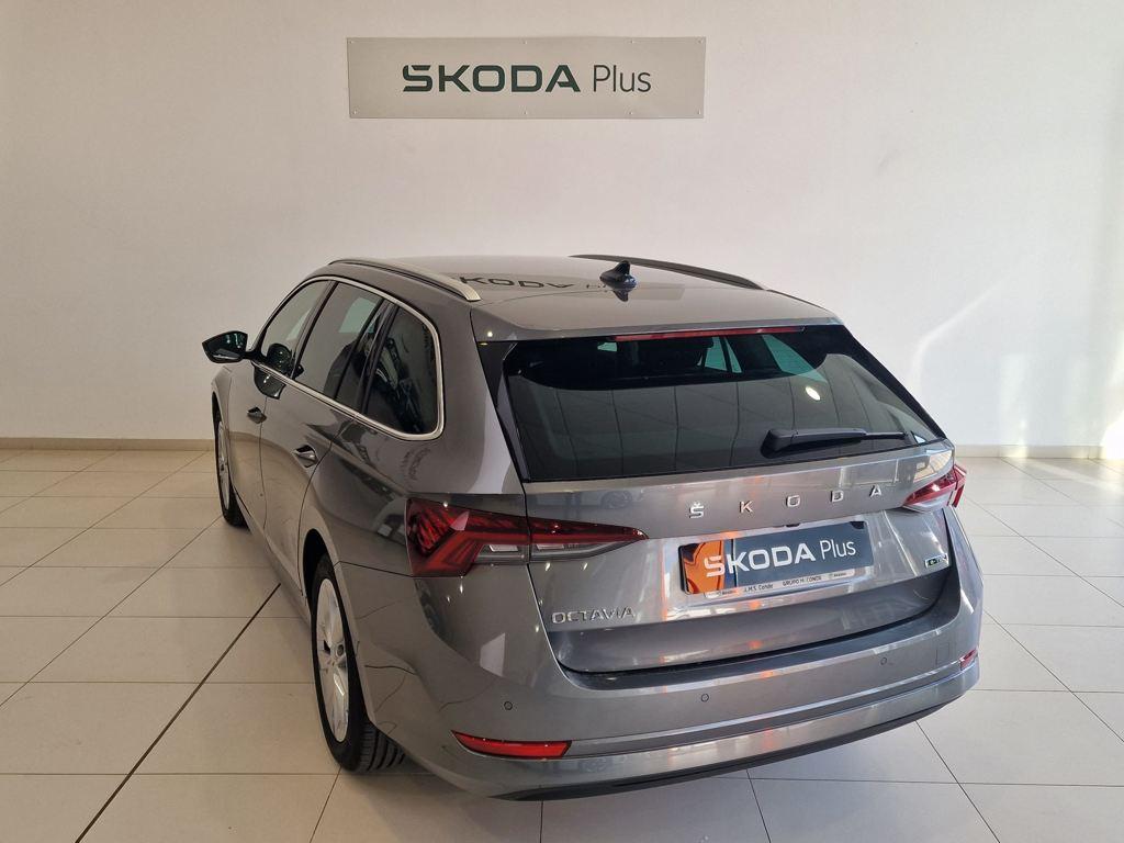 Skoda Octavia Combi 1.0 TSI MHEV Selection DSG 81 kW (110 CV) - 1
