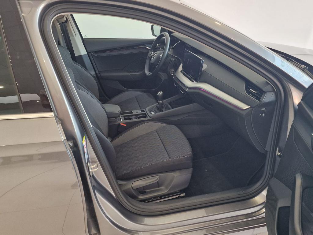 Skoda Octavia Combi 1.0 TSI MHEV Selection DSG 81 kW (110 CV) - 4