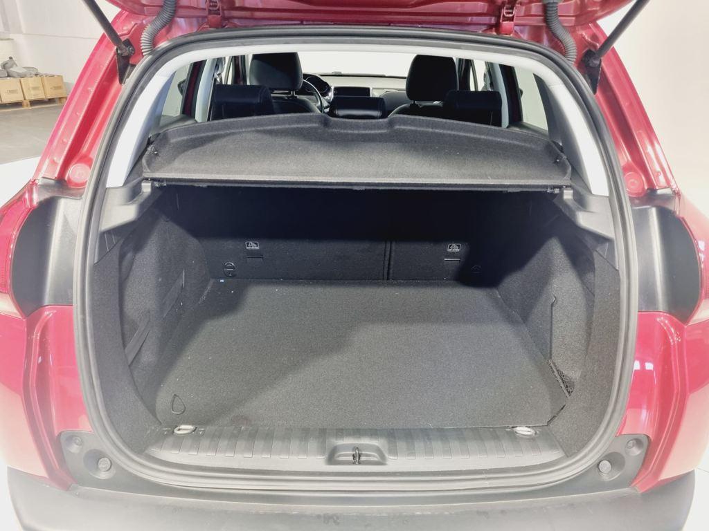 Peugeot 2008 PureTech 130 S&S Allure 96 kW (130 CV) - 6