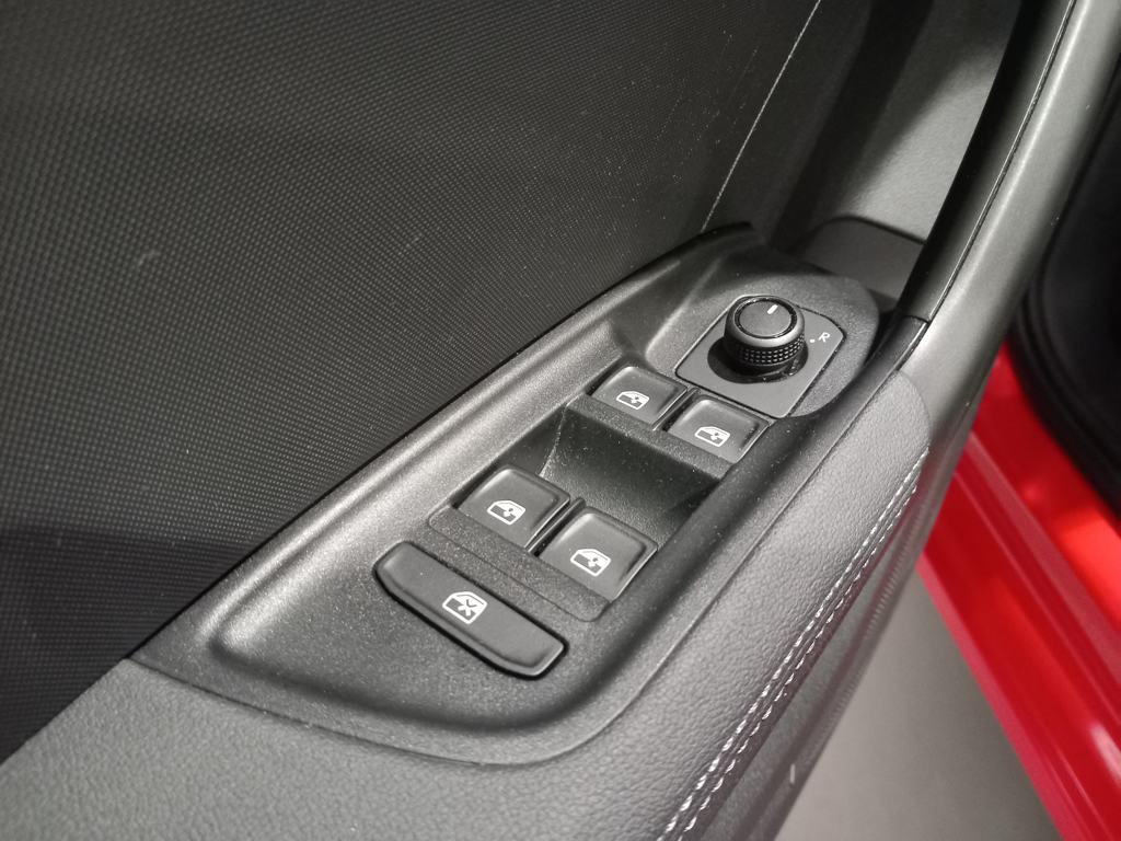 Audi A1 Sportback Advanced 25 TFSI 70 kW (95 CV) - 11