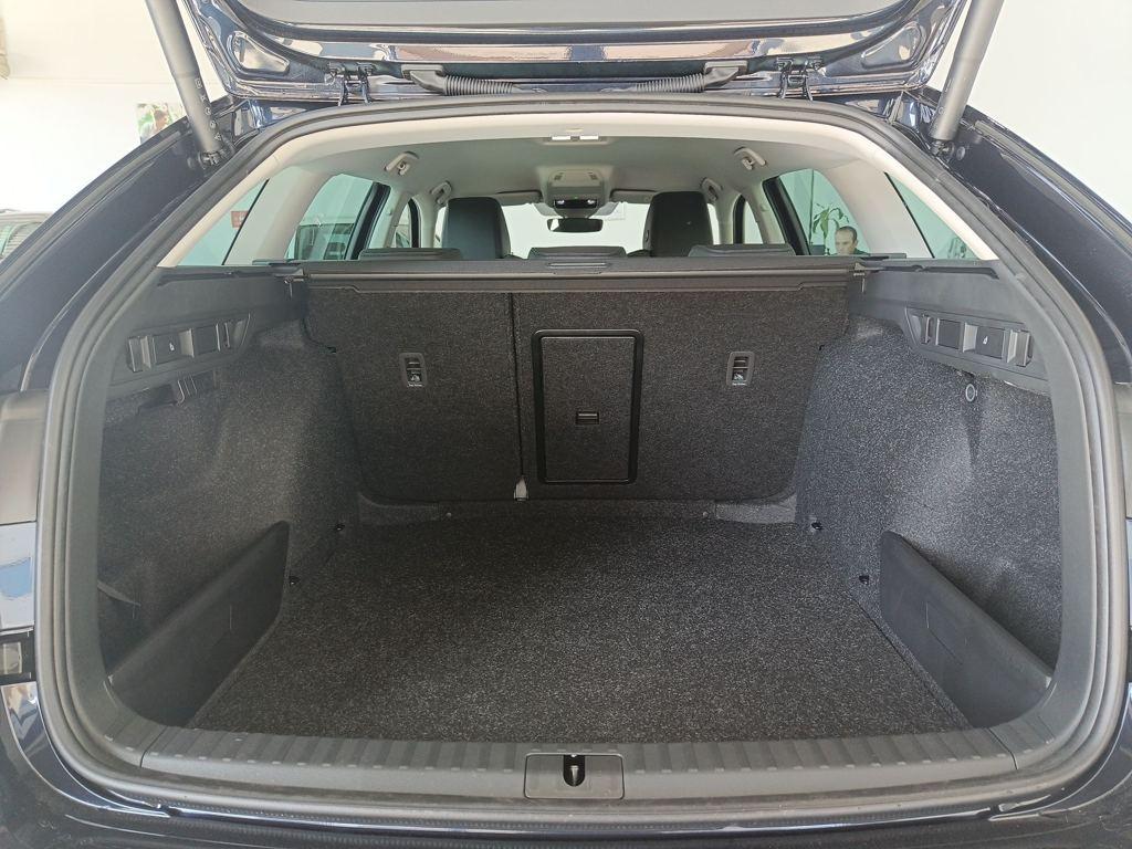 Skoda Octavia Combi 2.0 TDI Design DSG 110 kW (150 CV) - 6