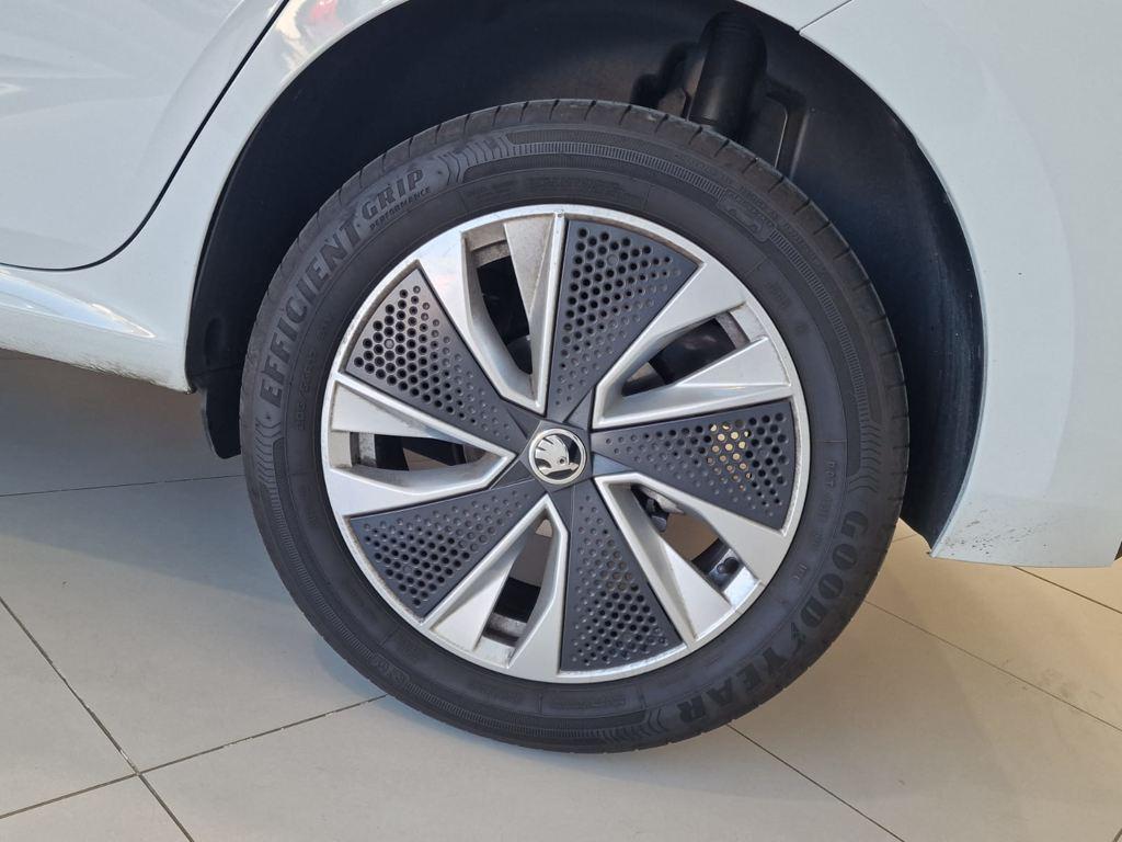 Skoda Kamiq 1.5 TSI Design DSG 110 kW (150 CV) - 7