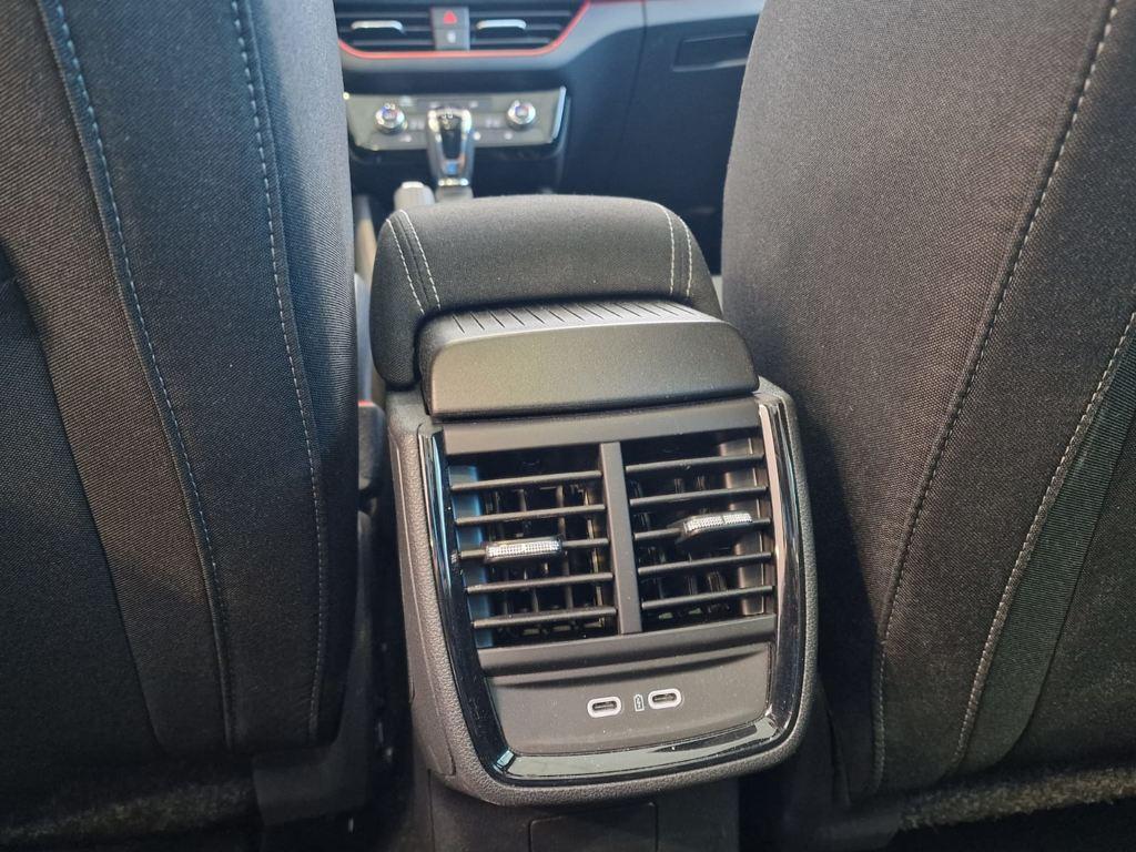 Skoda Kamiq 1.5 TSI Design DSG 110 kW (150 CV) - 9