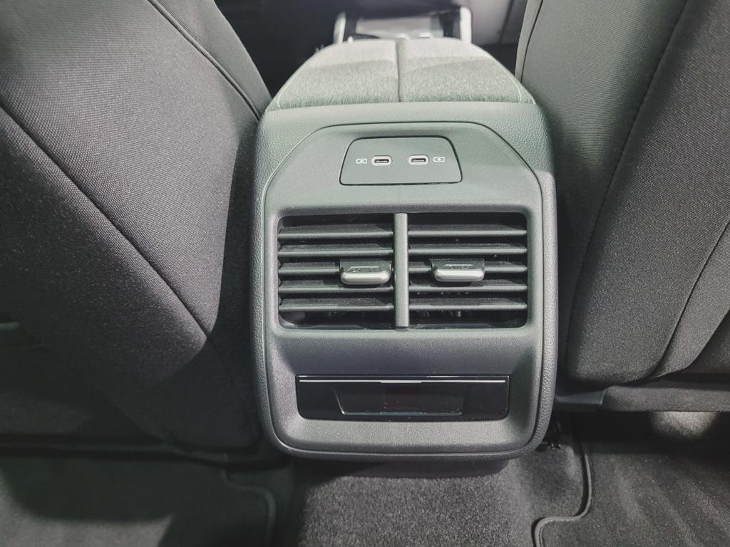 Skoda Superb Combi 2.0 TDI Selection DSG 110 kW (150 CV) - 11