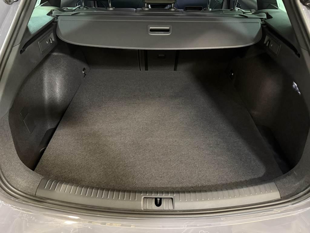 SEAT Leon ST 1.4 e-Hybrid S&S FR XM DSG 150 kW (204 CV) - 6