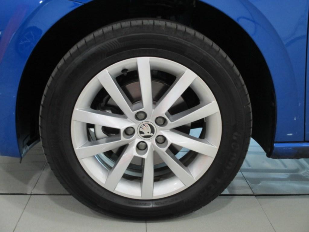 Skoda Scala 1.0 TSI Ambition 70 kW (95 CV) - 7