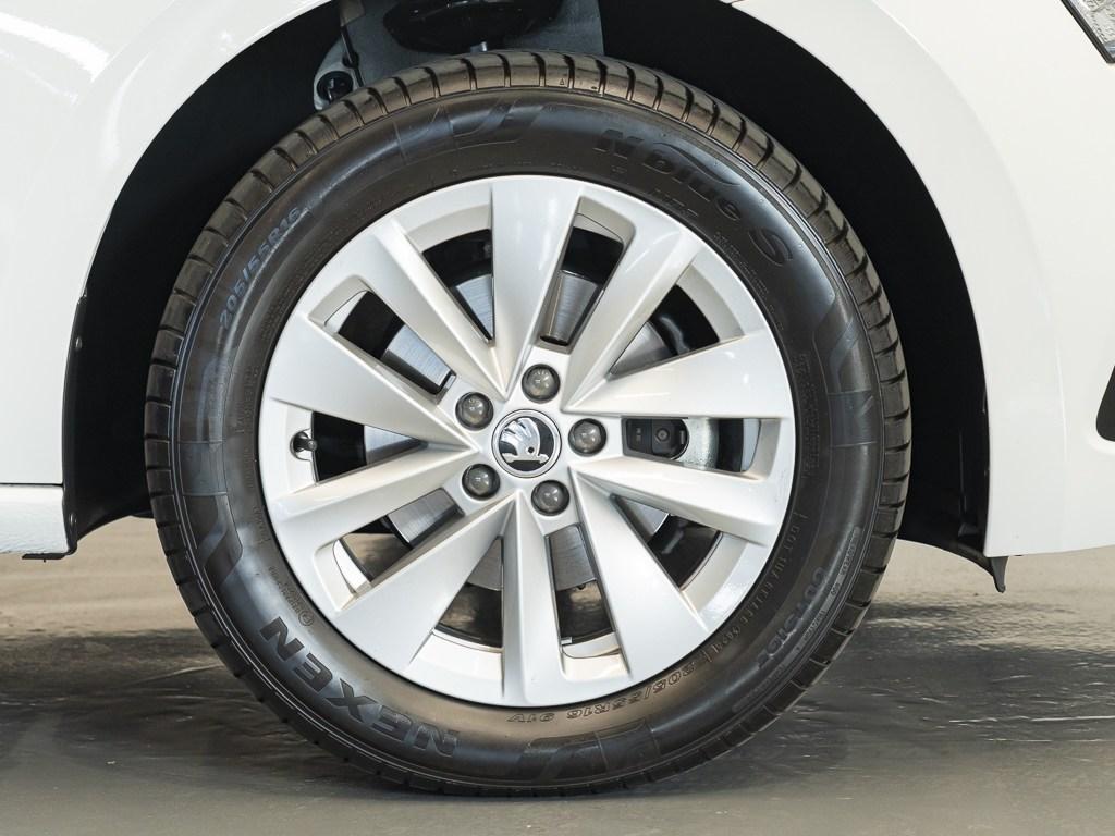 Skoda Scala 1.0 TSI Ambition 81 kW (110 CV) - 7