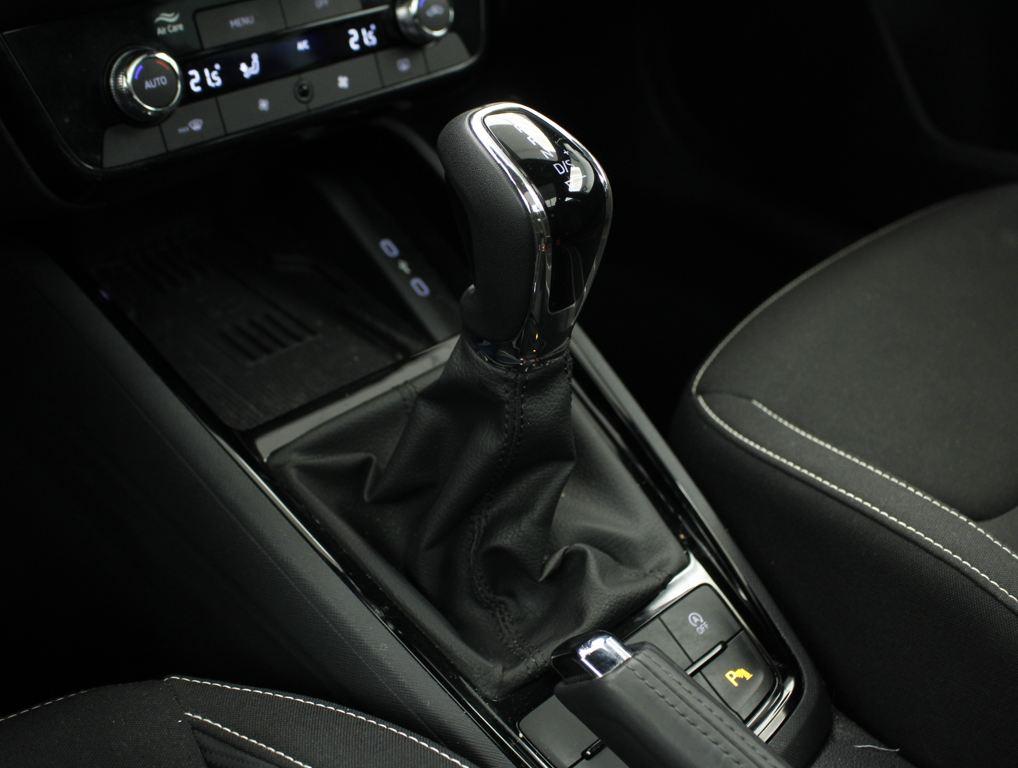 Skoda Kamiq 1.0 TSI Monte Carlo DSG 85 kW (115 CV) - 9