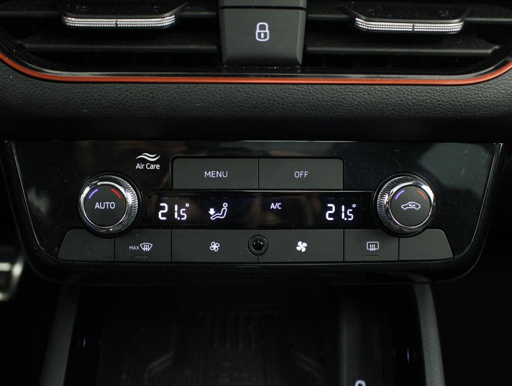 Skoda Kamiq 1.0 TSI Monte Carlo DSG 85 kW (115 CV) - 10