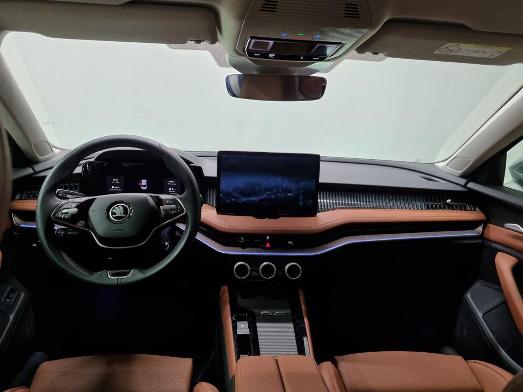 Skoda Superb 1.5 TSI m-HEV Selection DSG 110 kW (150 CV) - 3