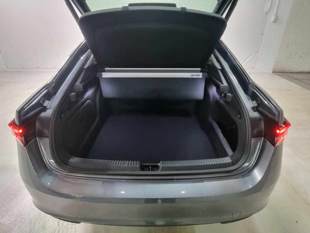 Skoda Superb 1.5 TSI m-HEV Selection DSG 110 kW (150 CV) - 6