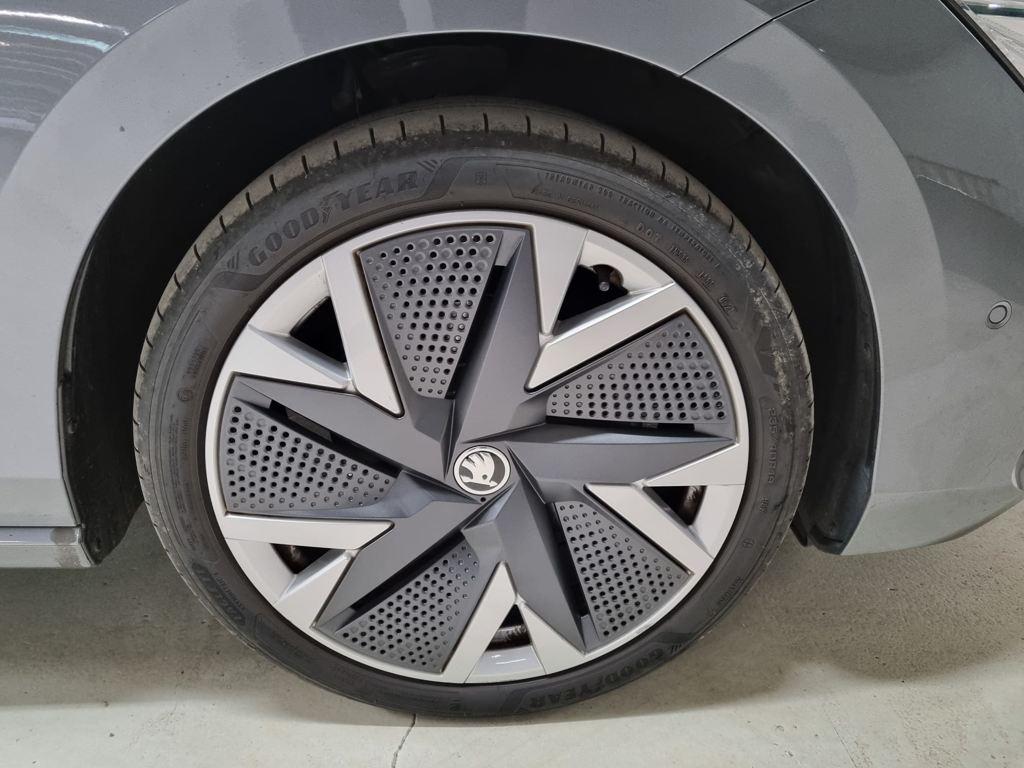 Skoda Superb 1.5 TSI m-HEV Selection DSG 110 kW (150 CV) - 7