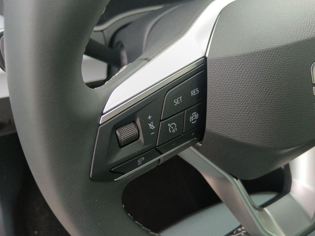 SEAT Arona 1.0 TSI S&S Xperience XM 85 kW (115 CV) - 8