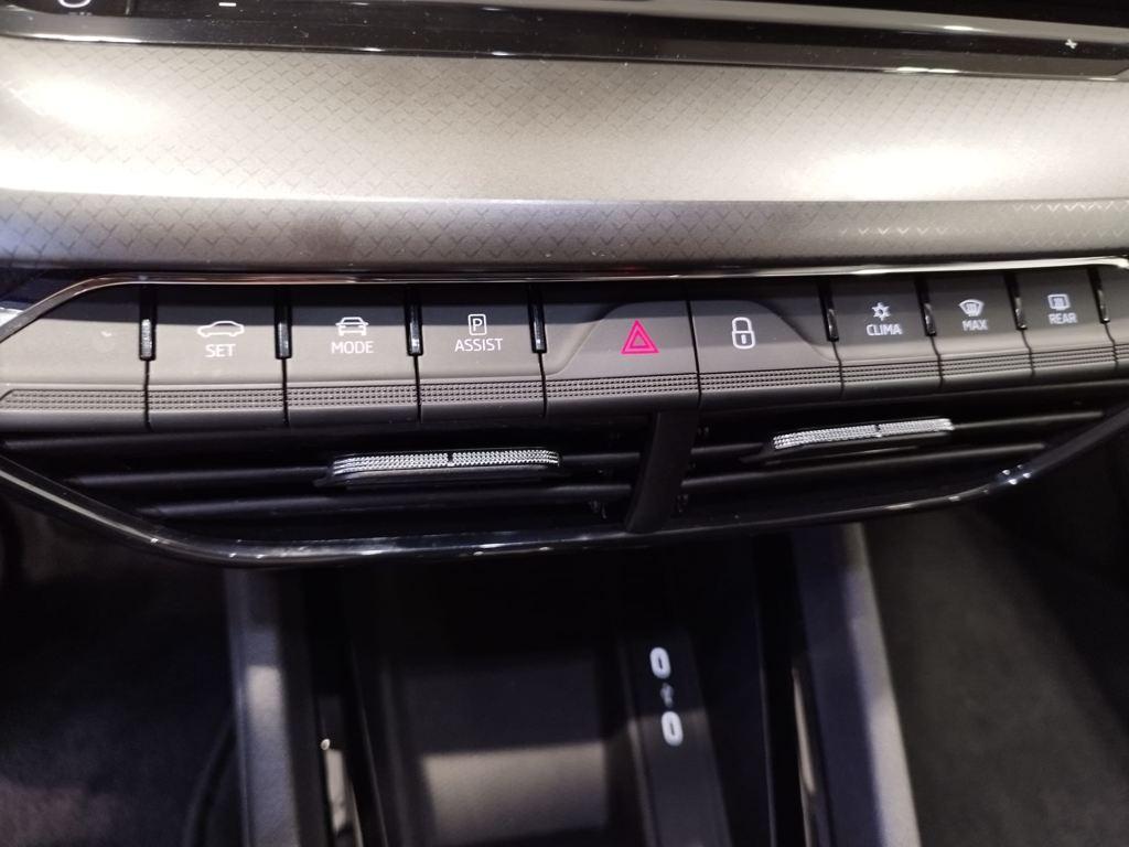 Skoda Octavia Combi 1.4 TSI PHEV Ambition DSG 150 kW (204 CV) - 12