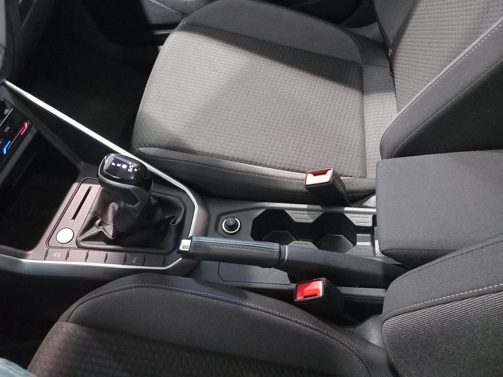 Volkswagen Taigo Life 1.0 TSI 81 kW (110 CV) DSG - 12