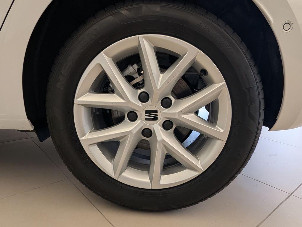 SEAT León 1.5 TSI S&S Style XS 85 kW (115 CV) - 7