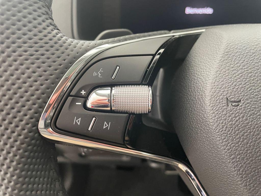 Skoda Karoq 1.5 TSI ACT Design DSG 110 kW (150 CV) - 8