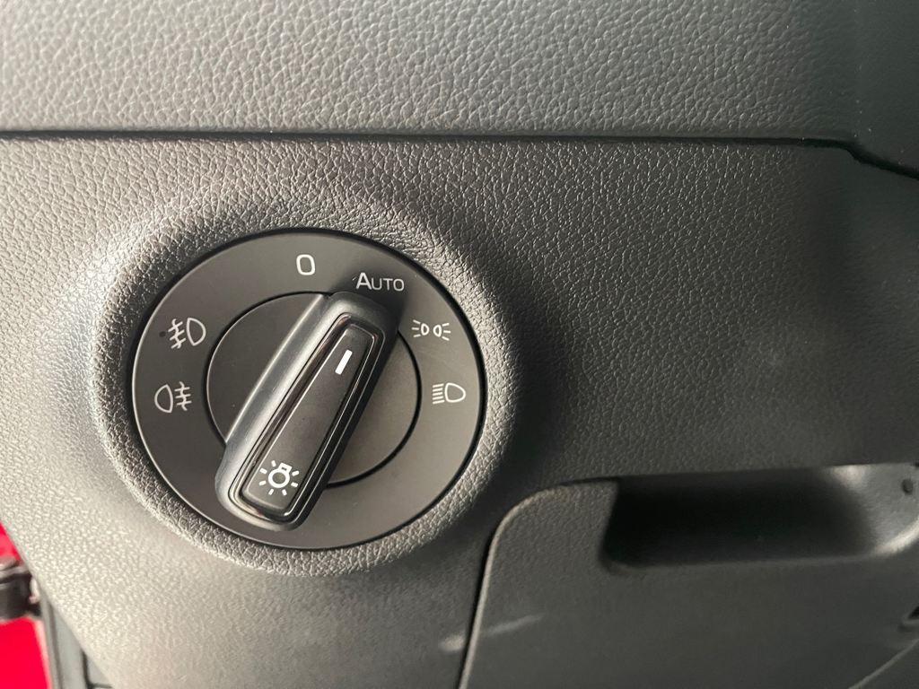 Skoda Karoq 1.5 TSI ACT Design DSG 110 kW (150 CV) - 12