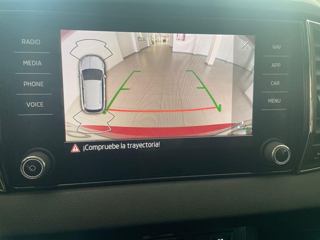 Skoda Karoq 1.5 TSI ACT Design DSG 110 kW (150 CV) - 15