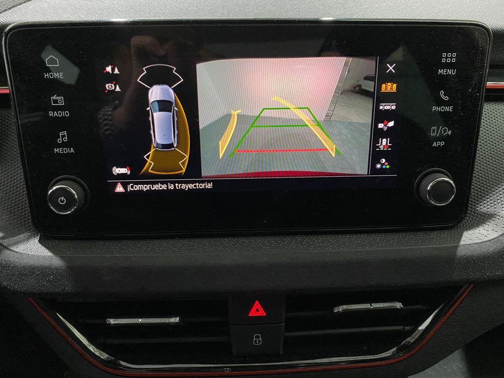 Skoda Scala Design 1.0 TSI DSG 85 kW (115 CV) - 9